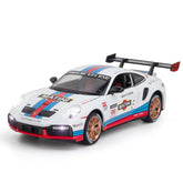 Porsche 911 GT3 RSR 1:24 diecastmodelcars.pk